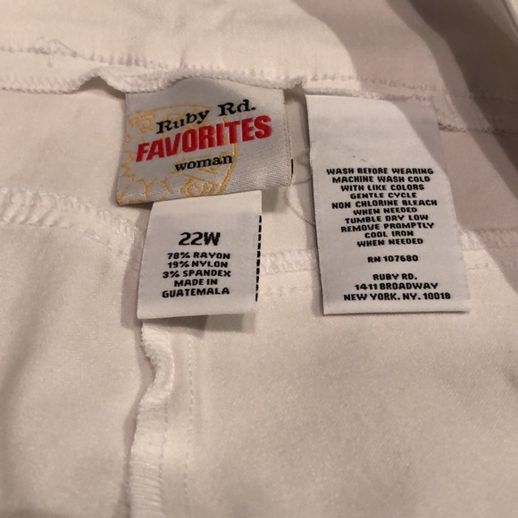Ruby Rd White Capri - Picture 6 of 6